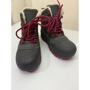 Cat & Jack Kids lined snow boots waterproof Size 1